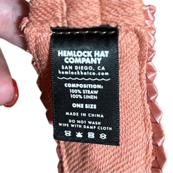 NWOT - Hemlock Capri Visor - Rose - Picture 6 of 6